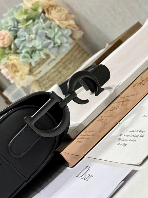 D*or saddle bag with strap