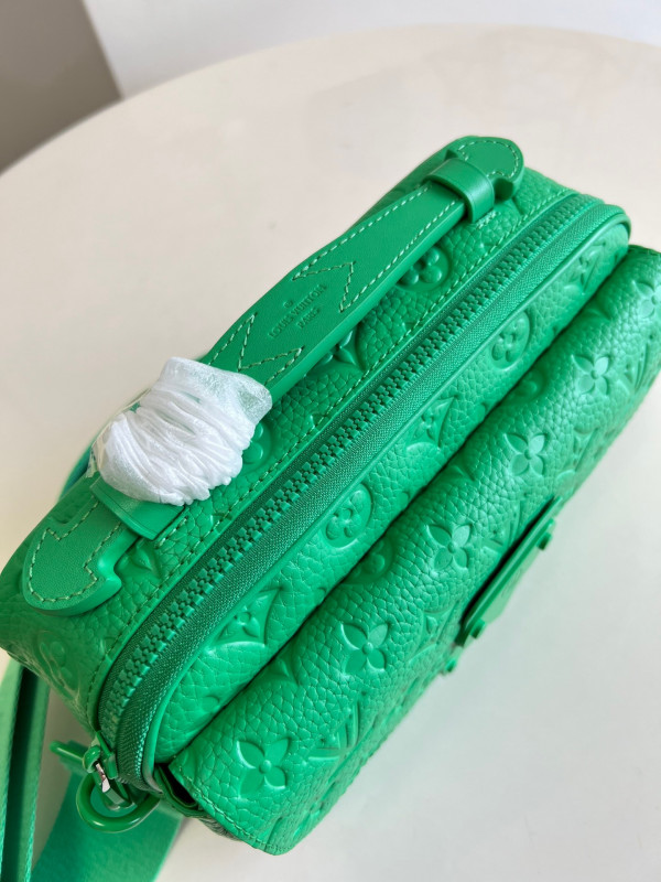 l**is V*t*n s lock messenger