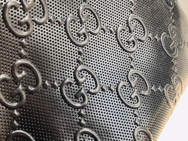 G*u*i gg shoulder bag with leather details