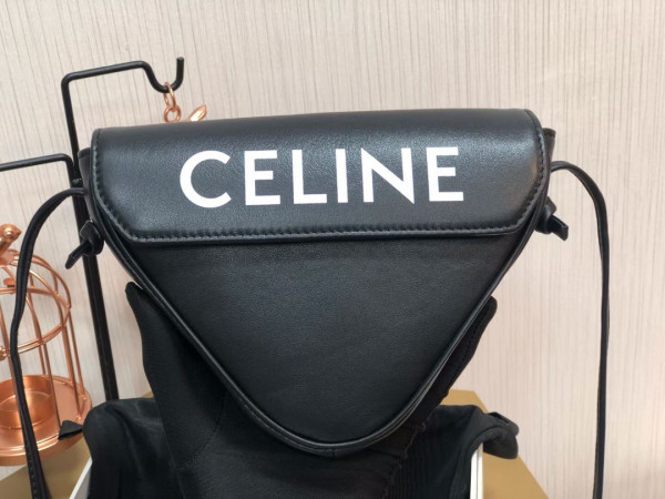Ce**e triangle bag