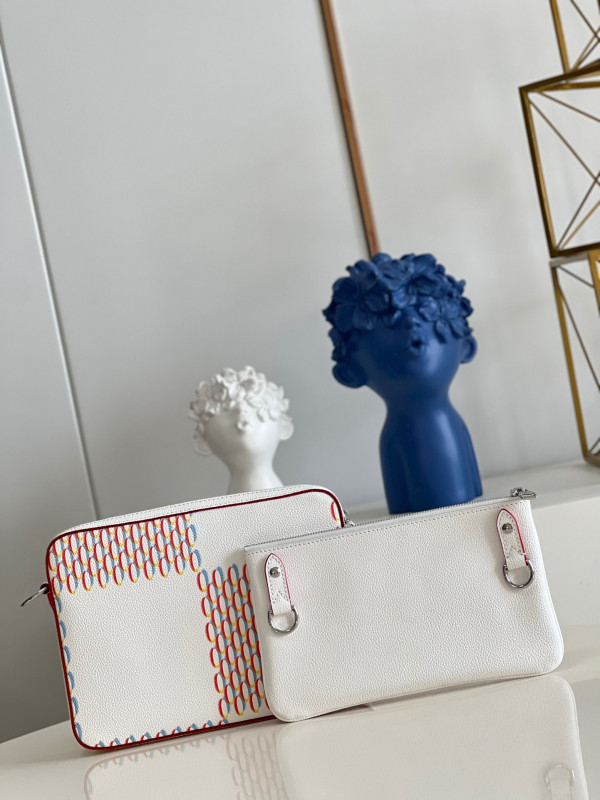 l**is V*t*n trio messenger