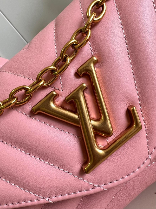 l**is V*t*n new wave chain bag pm