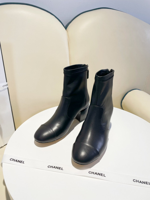 CL ANKLE BOOTS