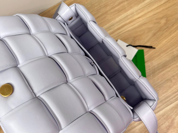 Bo*te*ga ve*ne*ta cassette