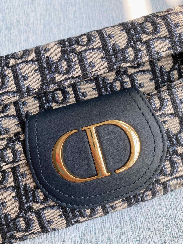 D*ordouble small bag