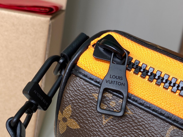 l**is V*t*n keepall xs