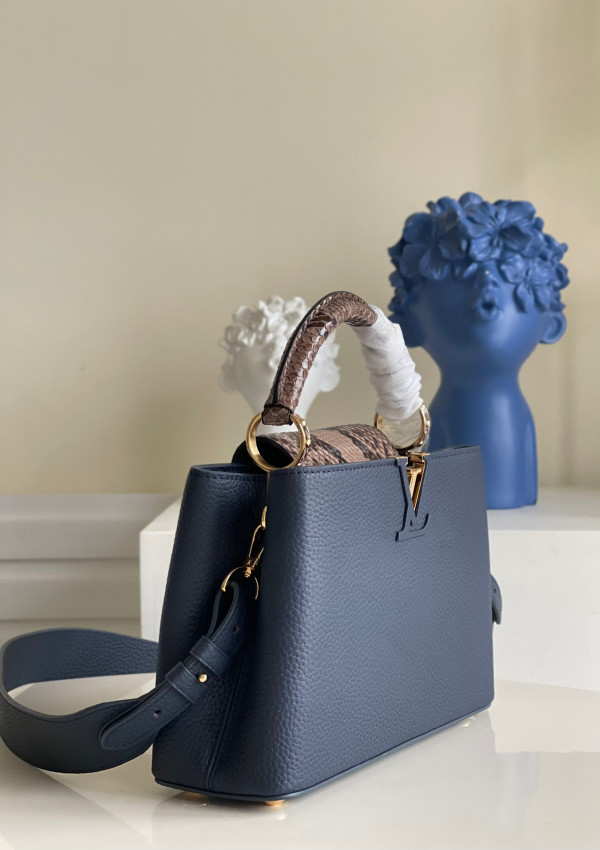 l**is V*t*n capucines bb