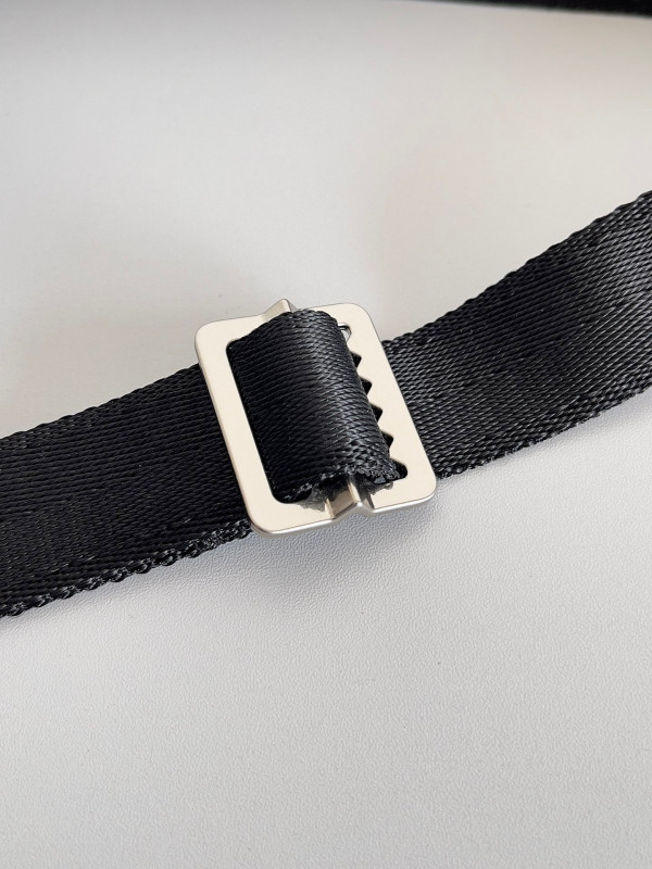 Bo*te*ga ve*ne*ta webbing