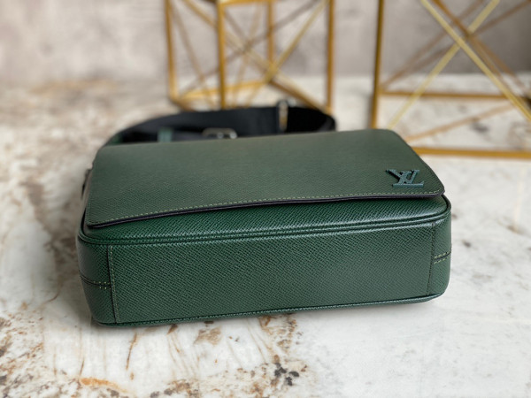 l**is V*t*n district pm