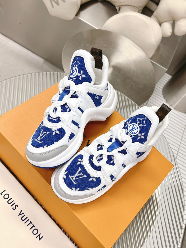 l**is V*t*n archlight sneaker