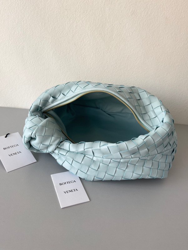 Bo*te*ga ve*ne*ta teen jodie