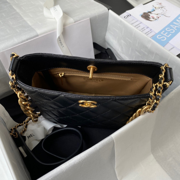 CL HOBO HANDBAG