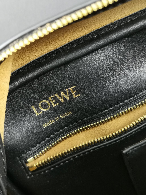 LOEWE Amazona 19/28 bag in jacquard and calfskin