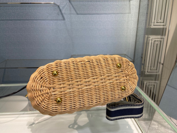 D*or wicker basket bag
