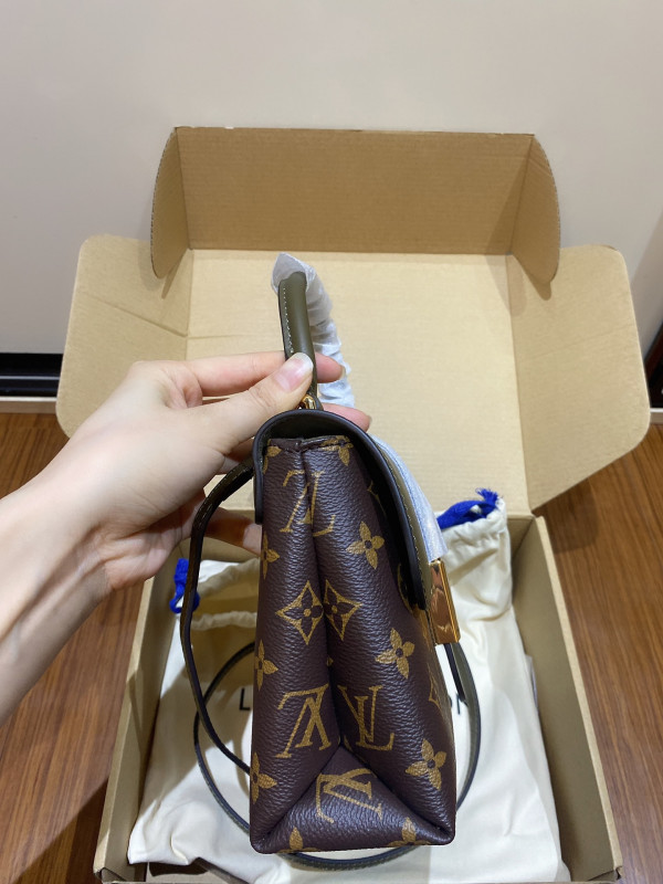 l**is V*t*n locky bb