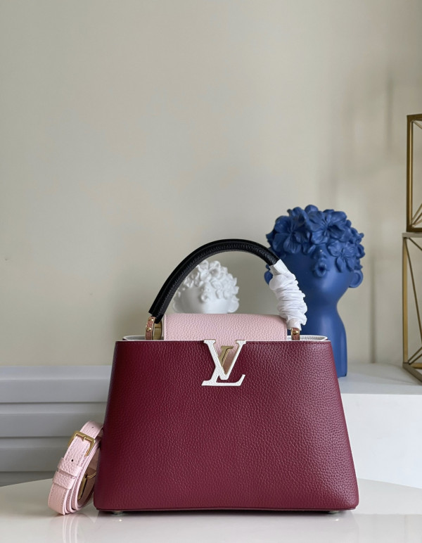 l**is V*t*n capucines bb