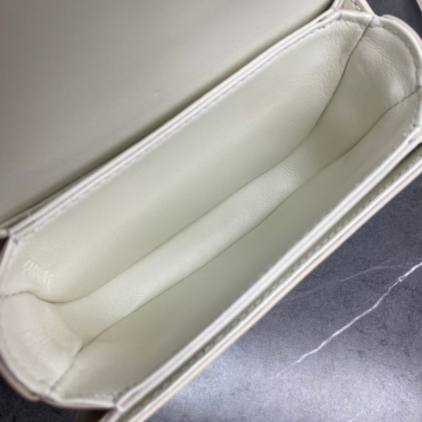 Ce**e mini besace triomphe