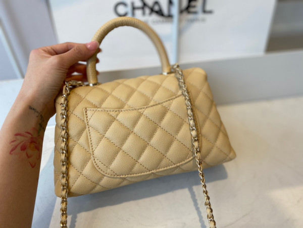 CL FLAP BAG WITH TOP HANDLE