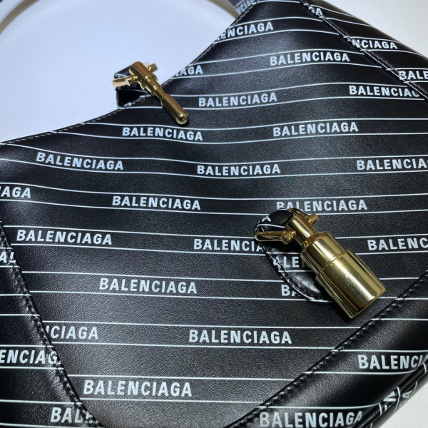 g*u*i x Ba*len*cia*ga jackie 1961 small hobo bag