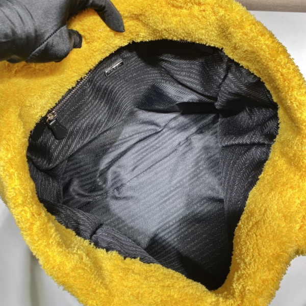 Pra*a terry tote bag