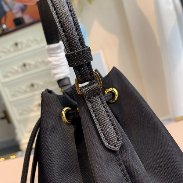 Pra*a duet re-nylon shoulder bag