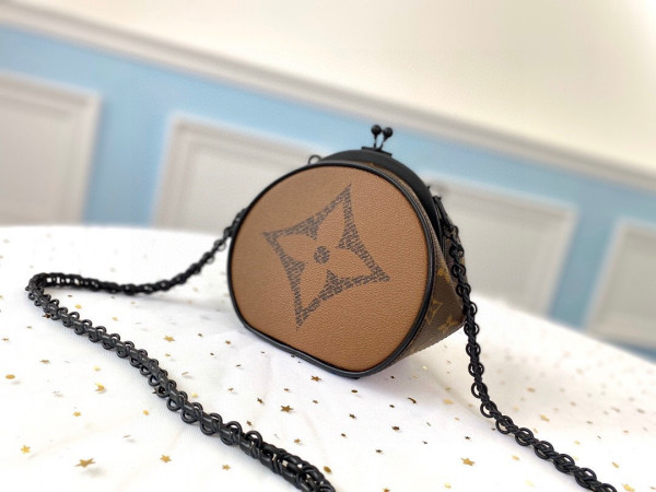 l**is V*t*n boursicot bc