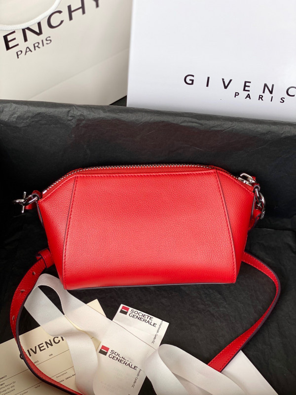GIVENCHY NANO ANTIGONA