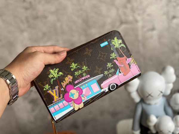 l**is V*t*n zippy wallet