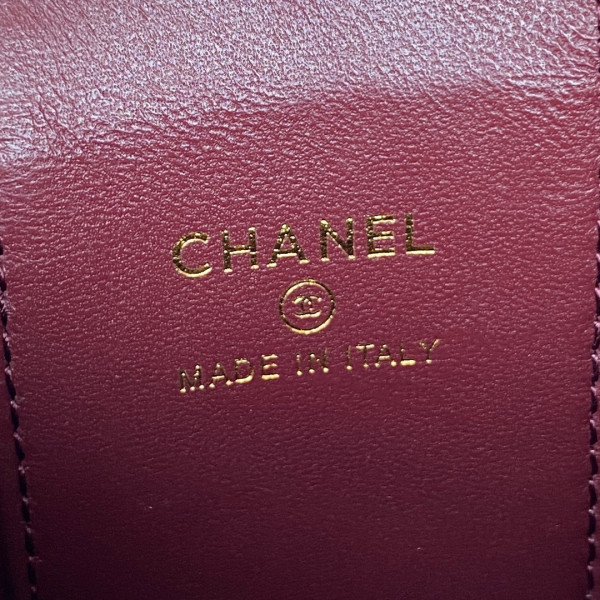 CL SMALL VANITY WITH CHAIN