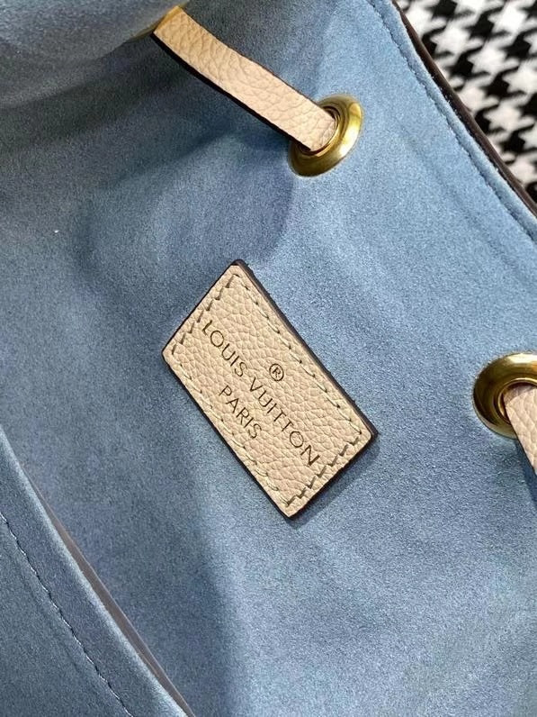 l**is V*t*n lockme bucket