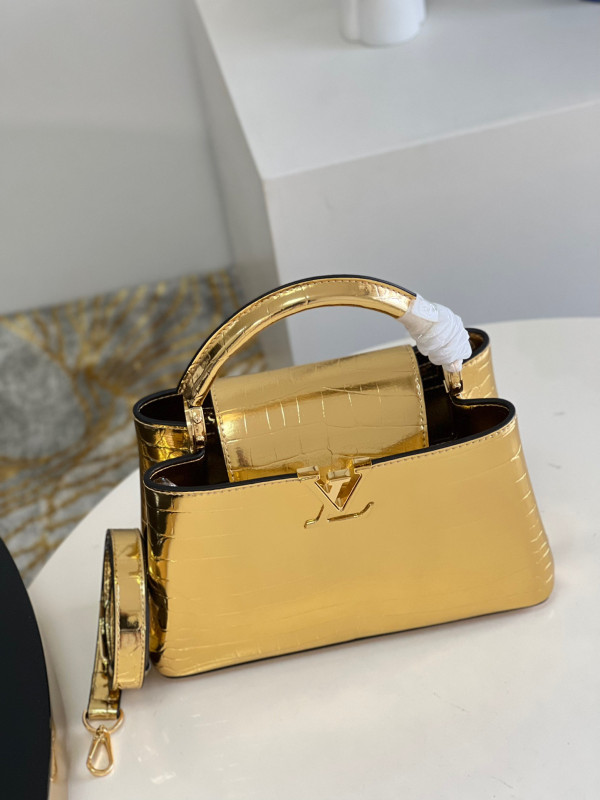 l**is V*t*n capucines bb