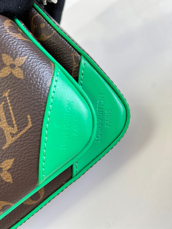 l**is V*t*n trio messenger