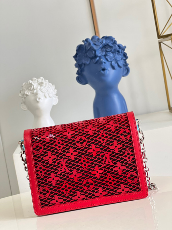 l**is V*t*n dauphine mm