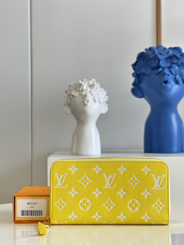 l**is V*t*n zippy wallet