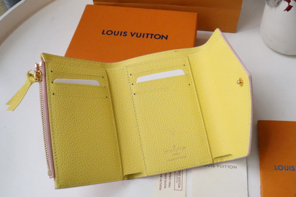 l**is V*t*n victorine wallet