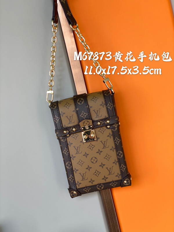 l**is V*t*n vertical trunk pochette