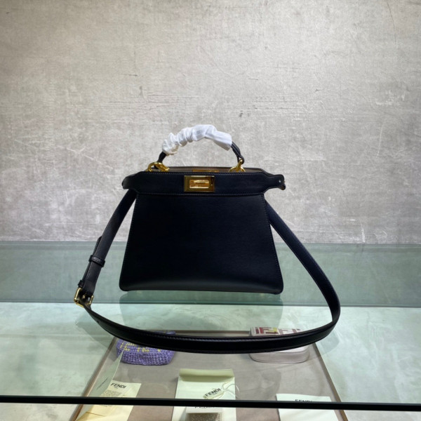 F**di peekaboo iseeu small-27x21x11cm