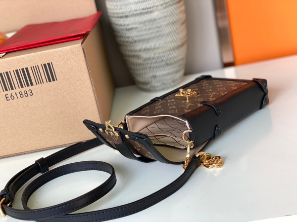 l**is V*t*n vertical trunk pochette