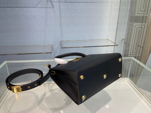 D*or large st honorÉ tote