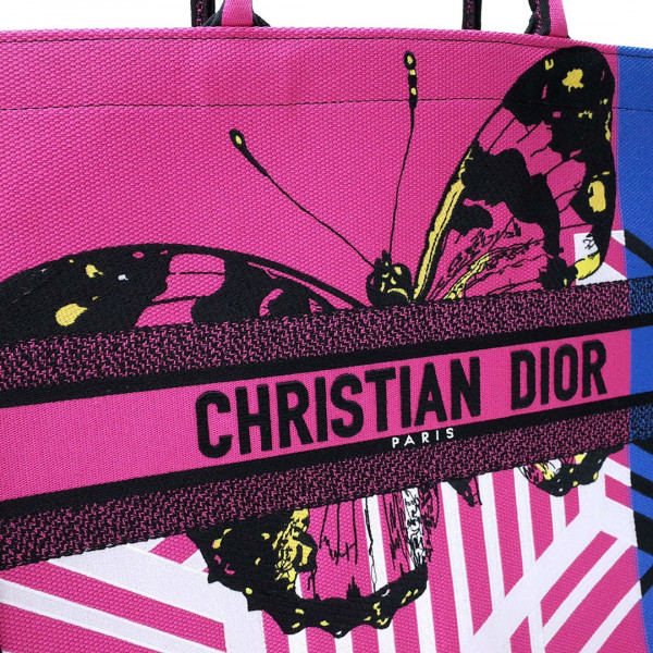 large D*or book tote