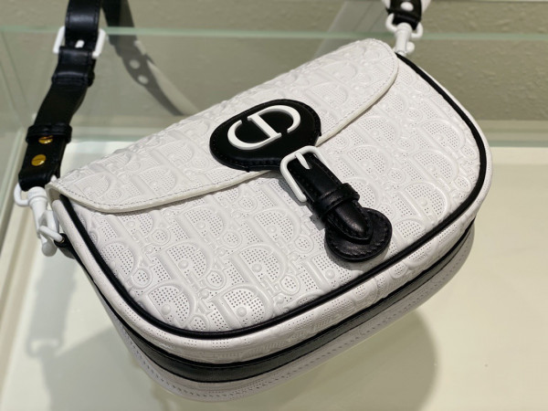 D*or bobby bag medium