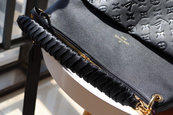 l**is V*t*n maida hobo