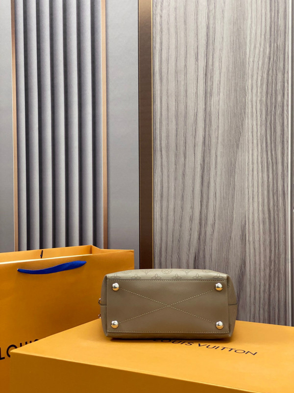 l**is V*t*n why knot pm