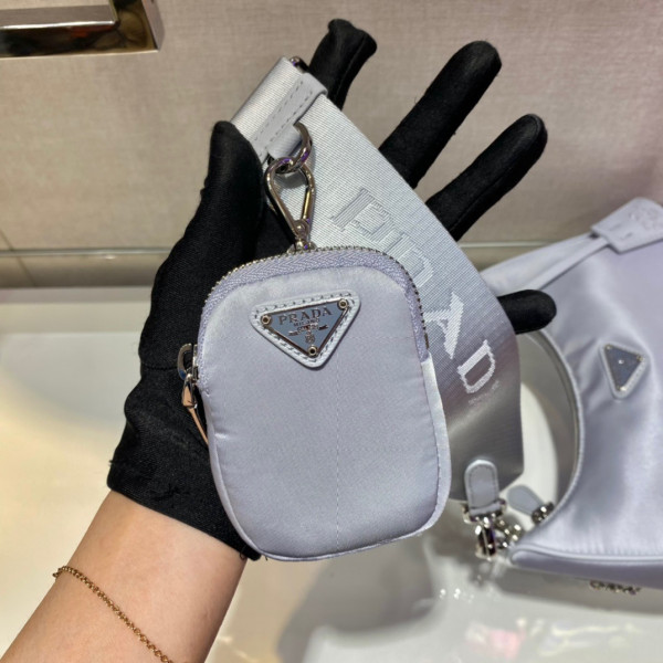 Pra*a re-edition 2005 nylon shoulder bag