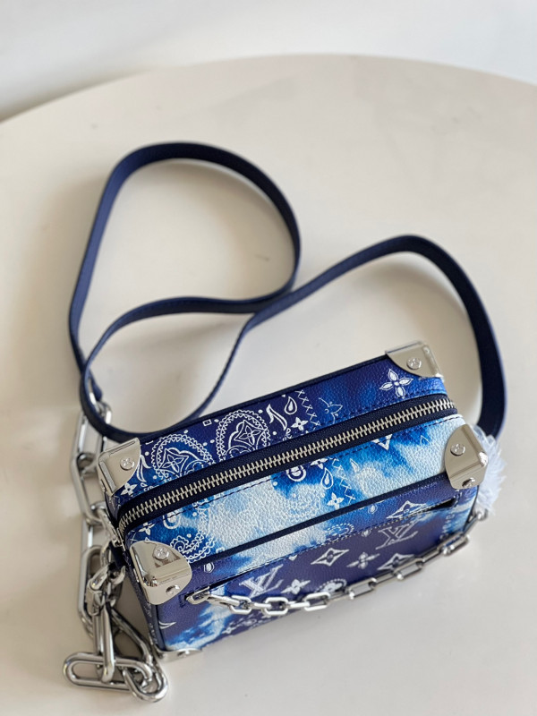 l**is V*t*n mini soft trunk