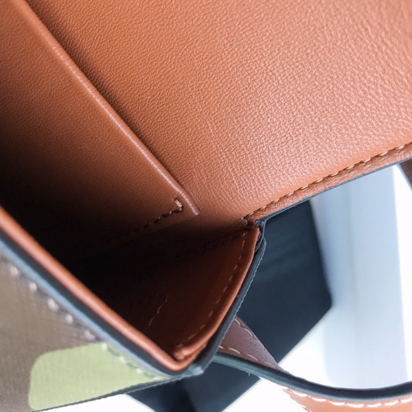 Ce**e triomphe shoulder bag