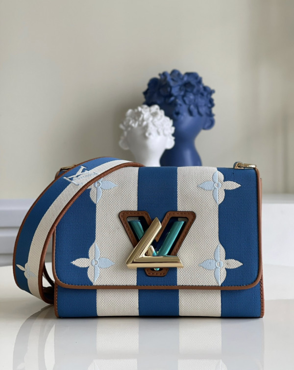 l**is V*t*n twist mm