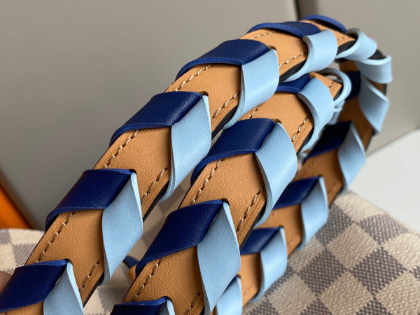 l**is V*t*n nÉonoÉ mm