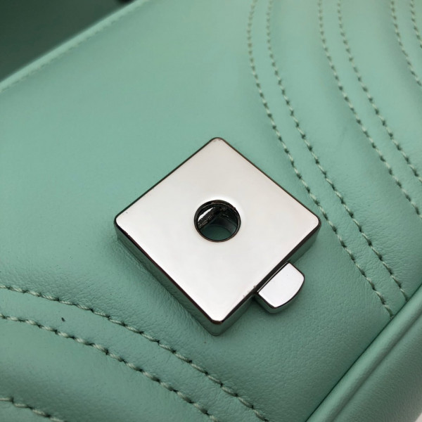 G*u*i gg marmont 22cm