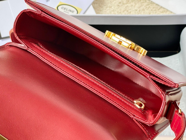 Ce**e teen besace triomphe